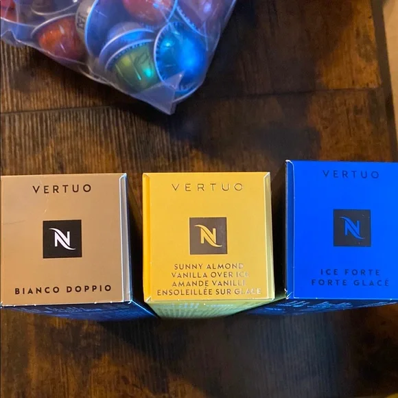 Assortment of Nespresso Vertuo Coffee Pods - Picture 2 of 3